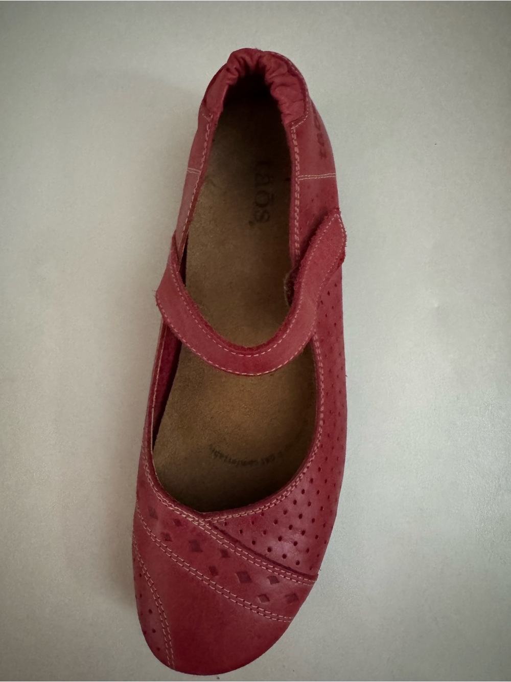 Taos Footwear Red Mary Jane Flats with Strap - Picture 3 of 5